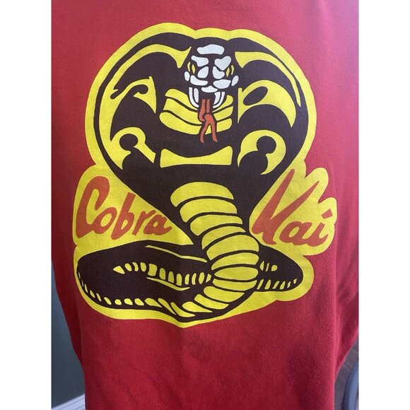 Cobra Kai Shirt Size XL  Red Snake Logo Design Graphic Adult Casual Unisex - Picture 3 of 7